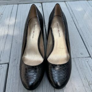 Bandolino Reptile Faux Leather Black Pump Heels Like New Size 8 Sexy Stilleto